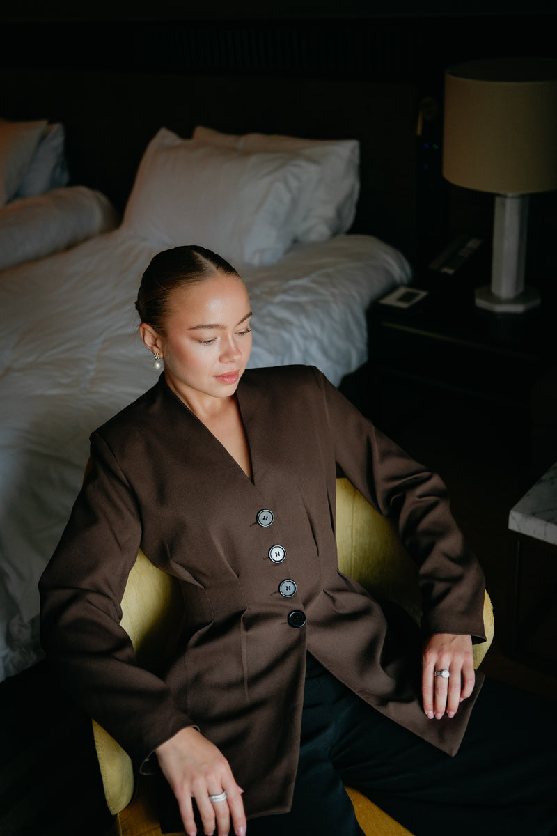 Chestnut Coat