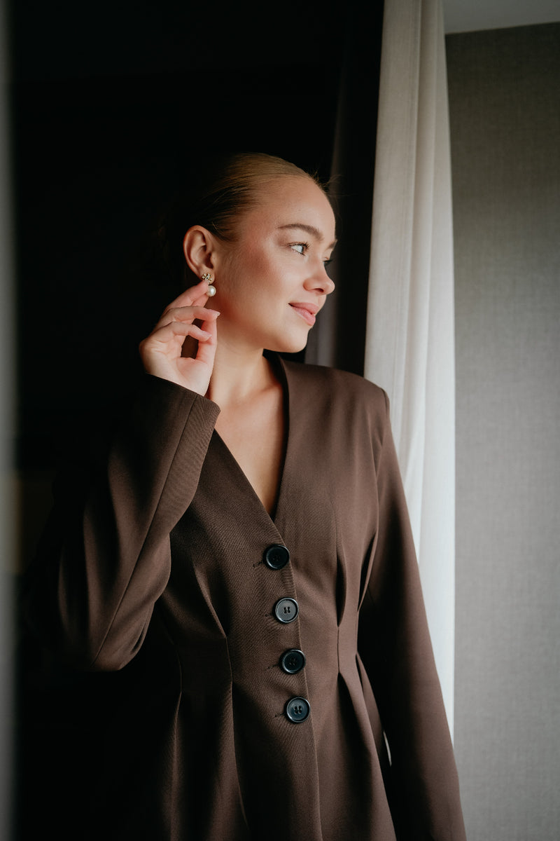 Chestnut Coat
