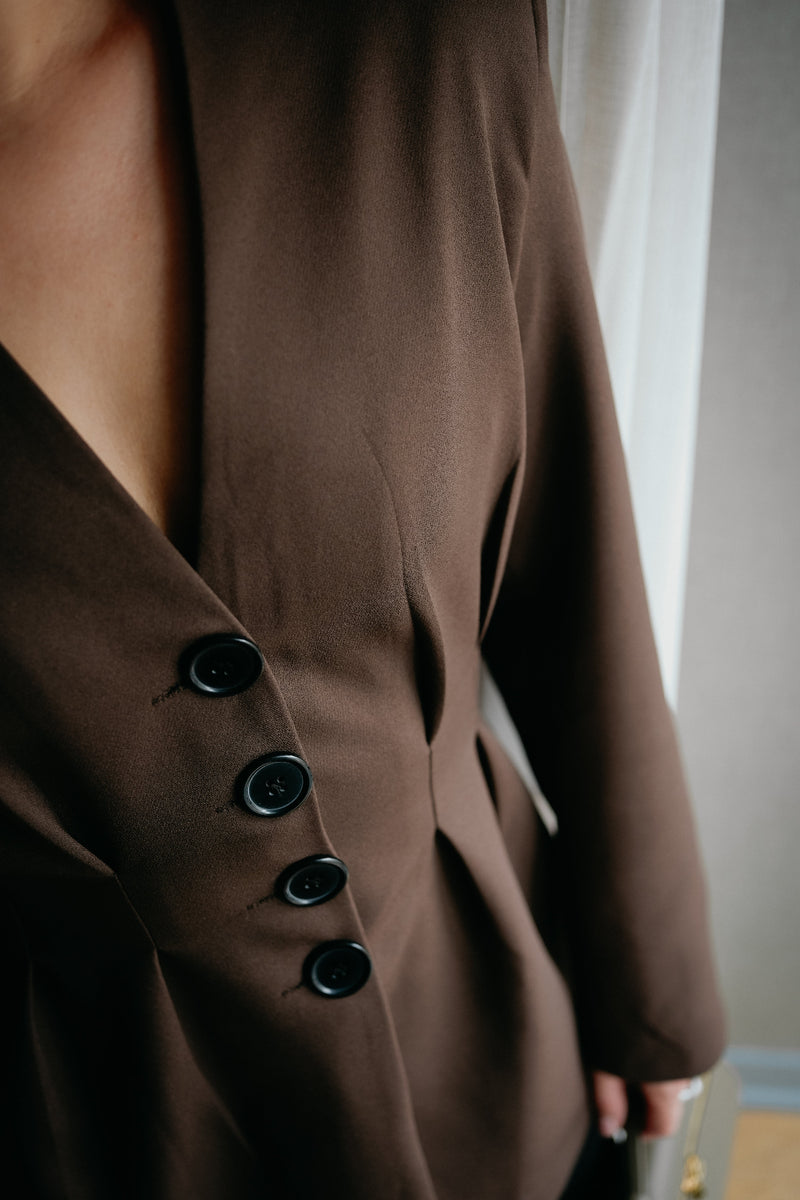 Chestnut Coat